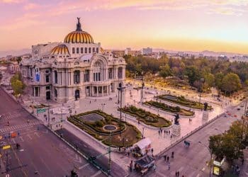 10 Famous Singers from Mexico