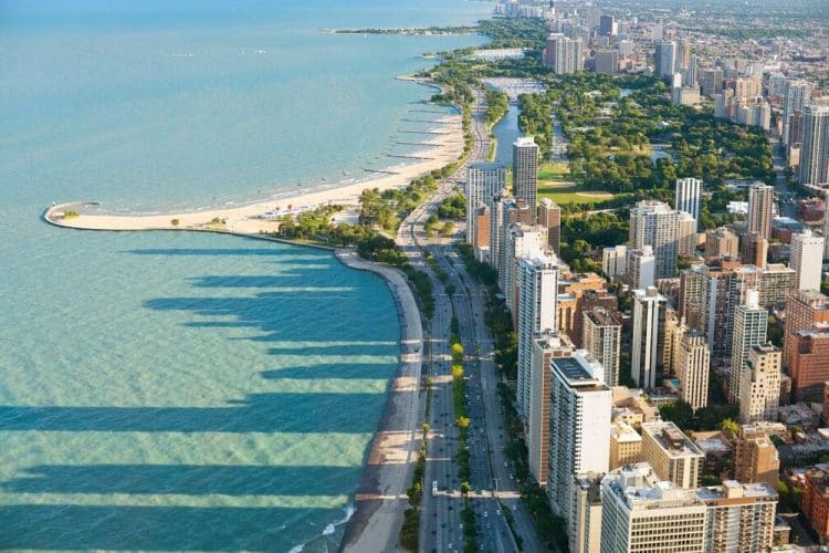 10 Famous Singers from Michigan