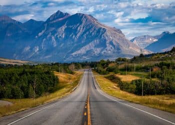 10 Famous Singers from Montana