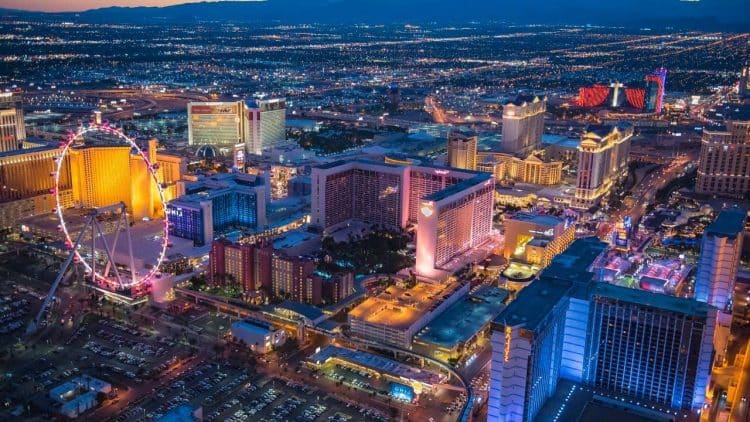 10 Famous Singers from Nevada