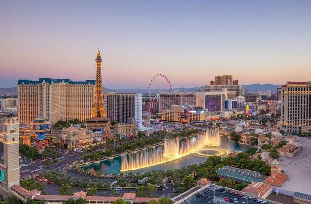 10 Famous Singers from Nevada