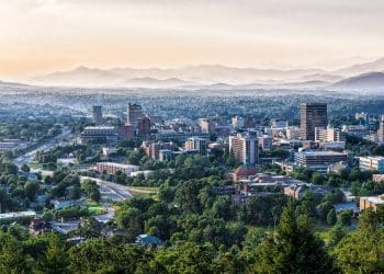 10 Famous Singers from North Carolina