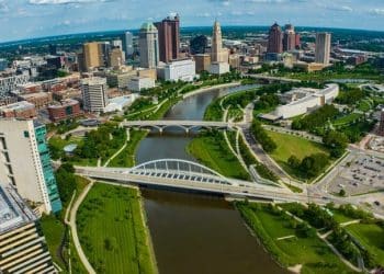 10 Famous Singers from Ohio