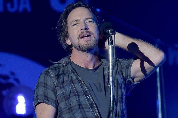 10 Best Pearl Jam Songs of All Time - Singersroom.com