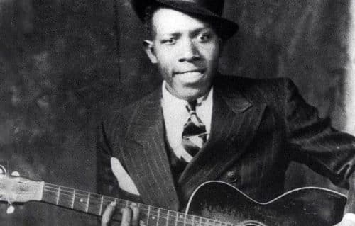 10 Best Robert Johnson Songs of All Time - Singersroom.com