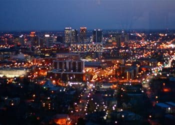 10 Famous Singers from Alabama