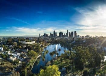 10 Famous Singers from California