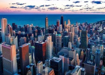 10 Famous Singers from Illinois