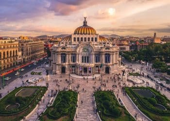 10 Famous Singers from Mexico