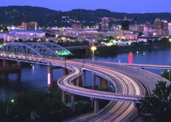 10 Famous Singers from West Virginia