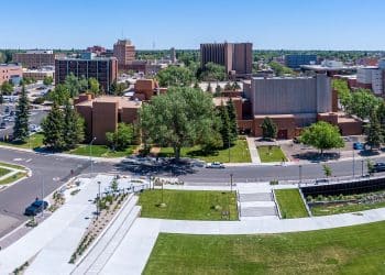 10 Famous Singers from Wyoming