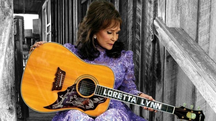 10 Best Loretta Lynn Songs of All Time - Singersroom.com