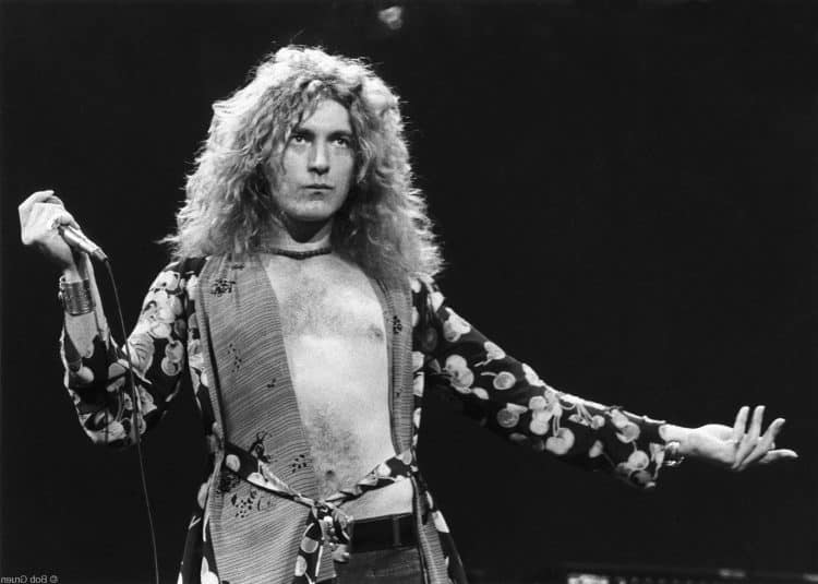 10 Best Robert Plant Songs of All Time - Singersroom.com