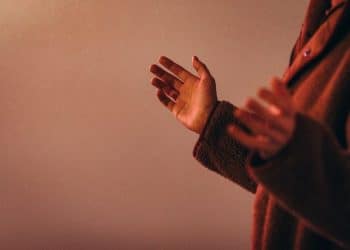 10 Best Worship Songs of All Time