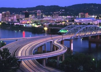 10 Famous Singers from West Virginia