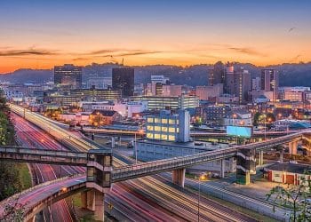 10 Famous Singers from West Virginia