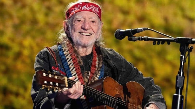 10 Best Willie Nelson Songs of All Time - Singersroom.com