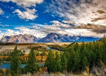 10 Famous Singers from Wyoming