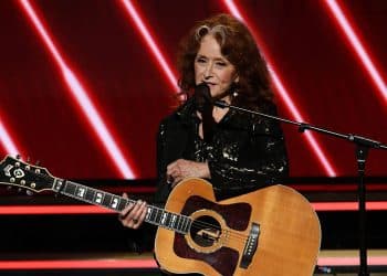 10 Best Bonnie Raitt Songs of All Time