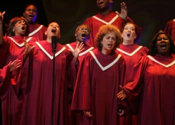 15 Best Christian Gospel Singers of All Time