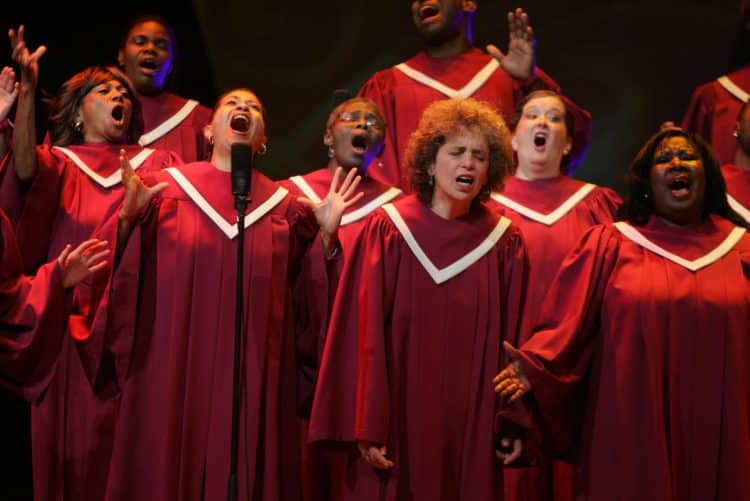 15 Best Christian Gospel Singers of All Time