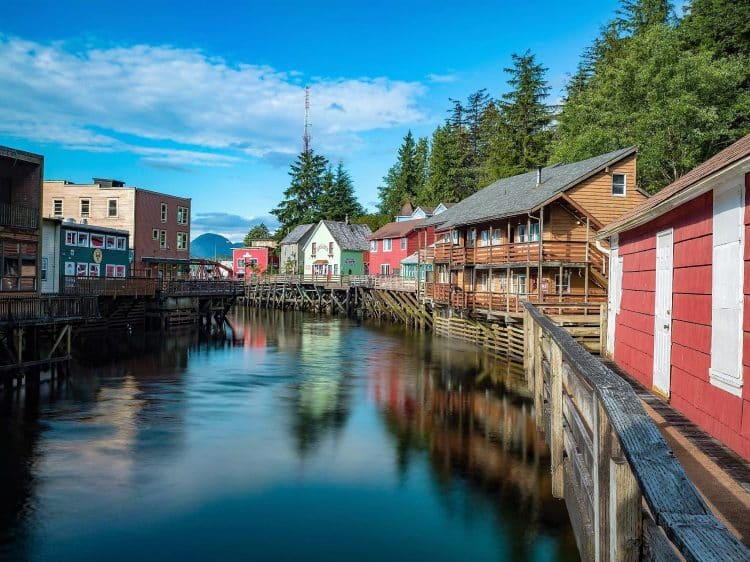 10 Famous Singers from Alaska