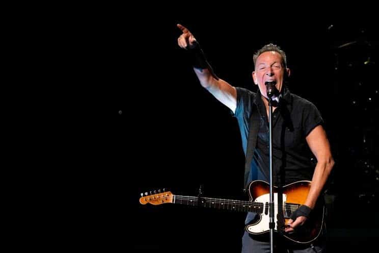 10 Best Bruce Springsteen Songs of All Time - Singersroom.com