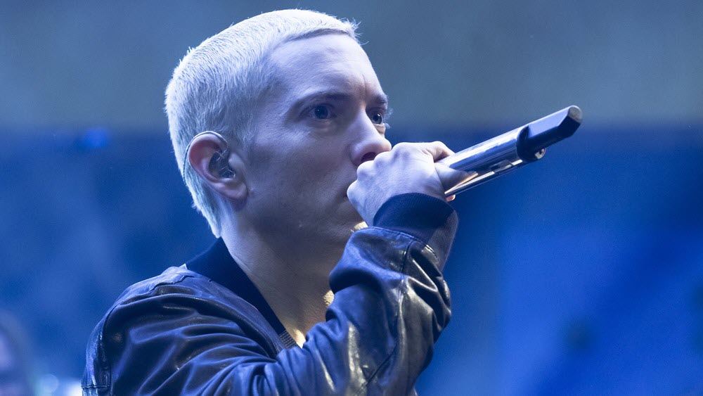 Unravelling the Genius of Eminem's Mockingbird: Lyrics, Symbolism