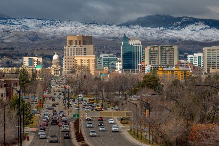 10 Famous Singers from Idaho