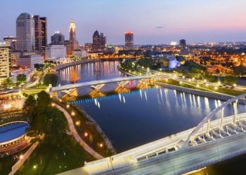 10 Famous Singers from Ohio