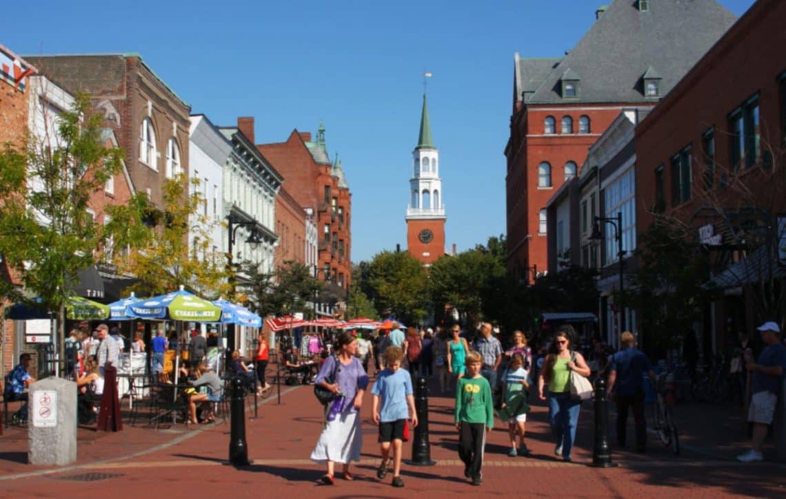 10 Famous Singers from Vermont