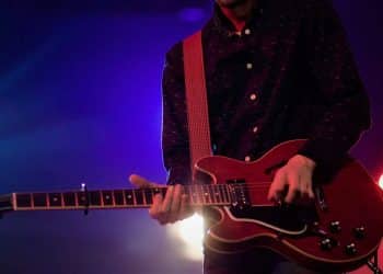 15 Best Guitar Players of All Time