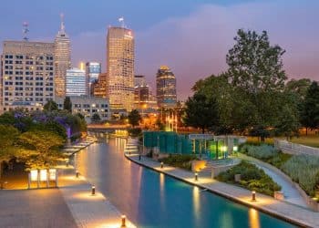 10 Famous Singers from Indiana