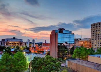 10 Famous Singers from Louisiana