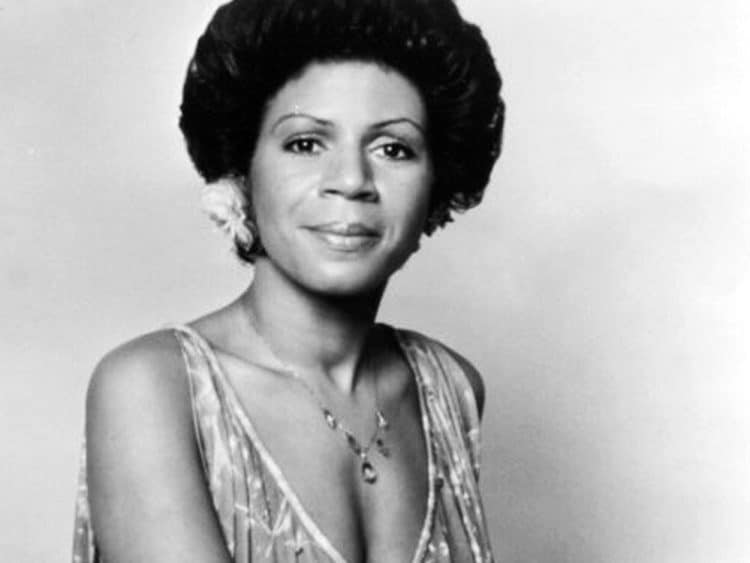 10 Best Minnie Riperton Songs of All Time - Singersroom.com