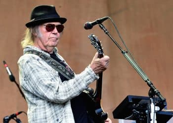10 Best Neil Young Songs of All Time