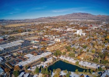 10 Famous Singers from Nevada