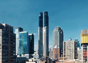 10 Famous Singers from New Jersey