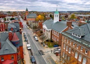 10 Famous Singers from Pennsylvania