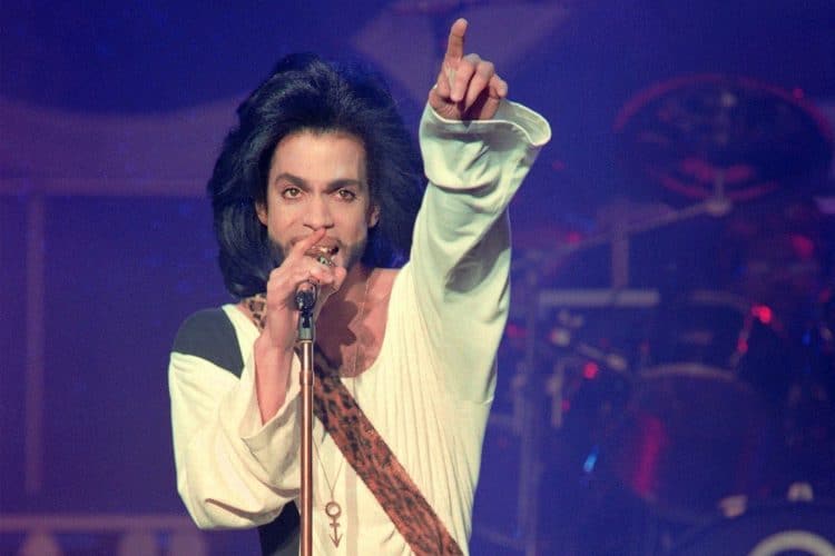 10 Best Prince Songs of All Time - Singersroom.com