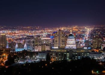 10 Famous Singers from Utah