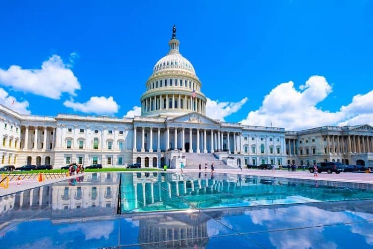 10 Famous Singers from Washington