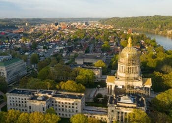 10 Famous Singers from West Virginia