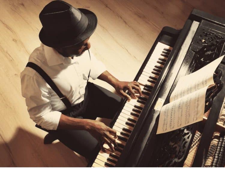 15 Best Piano Players of All Time
