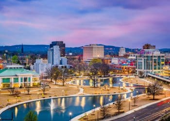 10 Famous Singers from Alabama