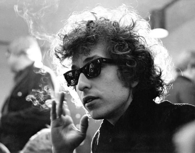 10 Best Bob Dylan Songs of All Time - Singersroom.com