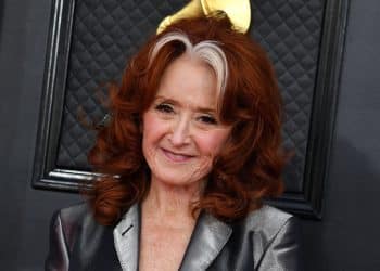 10 Best Bonnie Raitt Songs of All Time