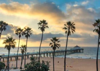 10 Famous Singers from California