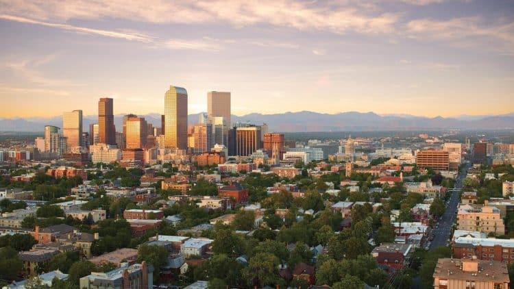 10 Famous Singers from Colorado