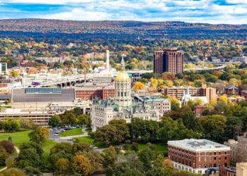 10 Famous Singers from Connecticut